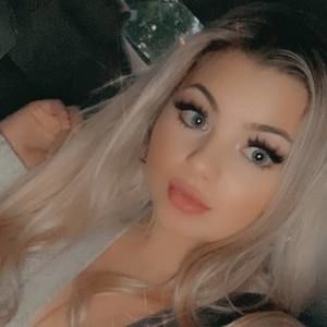 Meet your Posher, Brittney